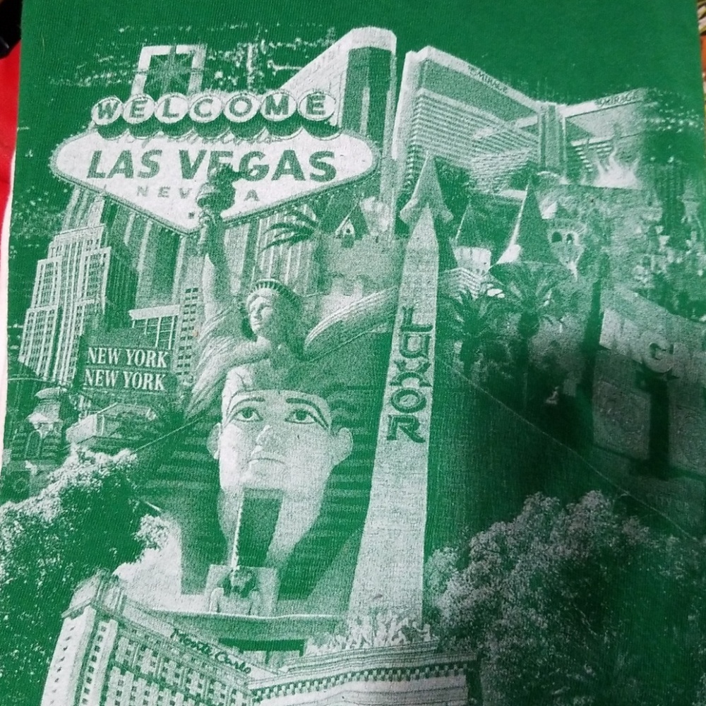 XL Luxor Las Vegas Green Tshirt